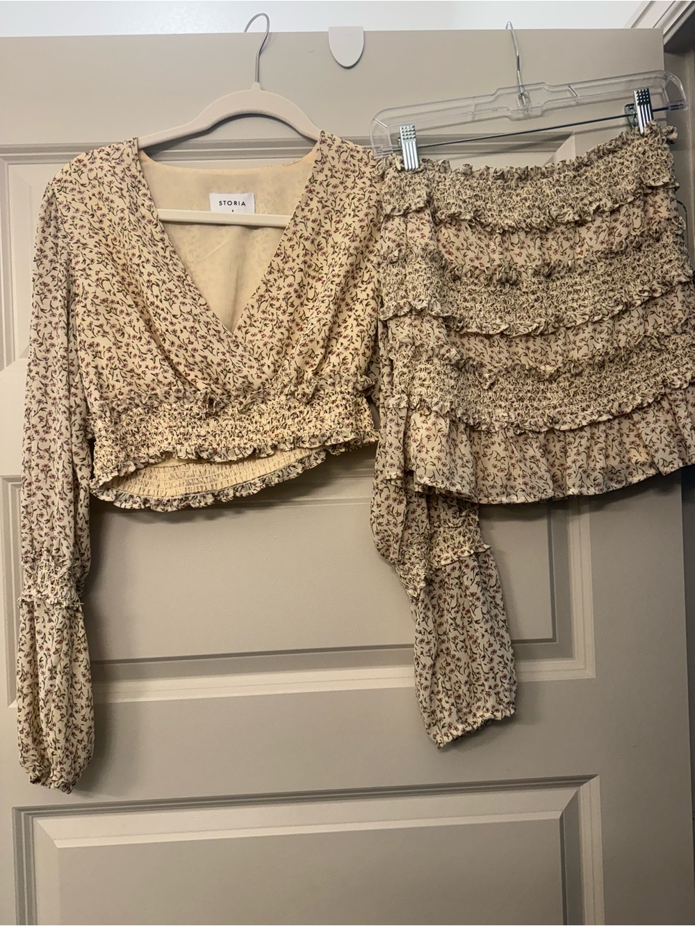 Storia Cream Floral Ruffle Crop Top & Tiered Skirt Set